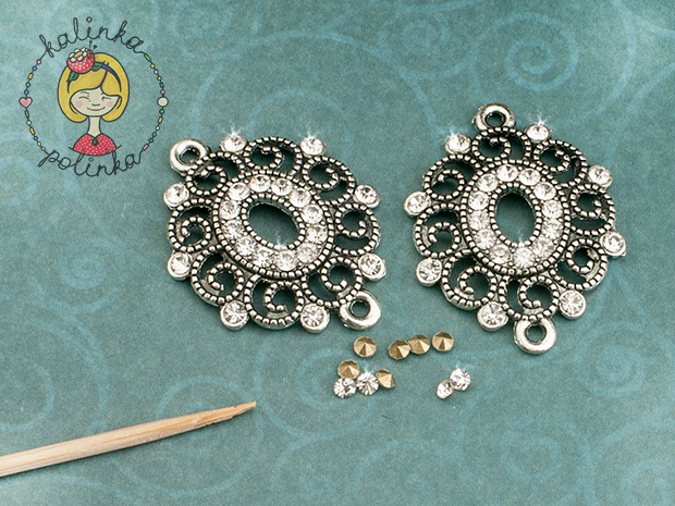 Серьги Кисти своими руками вклеиваем стразы в коннекторы