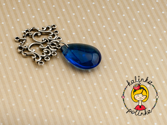 Декоративный элемент для чокера из ленты.