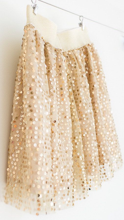  Юбка с пайетками.